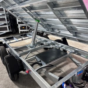 HAPERT TRIBENNE Cobalt HM-2 335x180 Freinée 3500kg